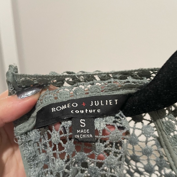 Romeo & Juliet Sage green knee length dress. Size S - Picture 5 of 5